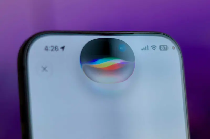 பிரெஞ்சு, ஸ்பானிஷ் மற்றும் பிற புதிய மொழிகளில் Siri AI-யின் முதல் தோற்றம் வெளியீடு